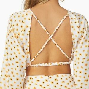 NWT WeWoreWhat Ditsy Billow Sleeve Boho Floral Daisy Cropped Open Back Blouse XS